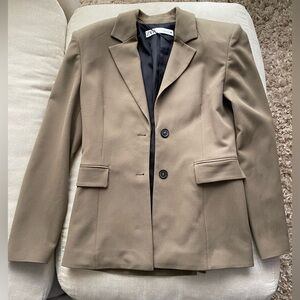 Zara Fitted Shoulder Pad Blazer in color Mink